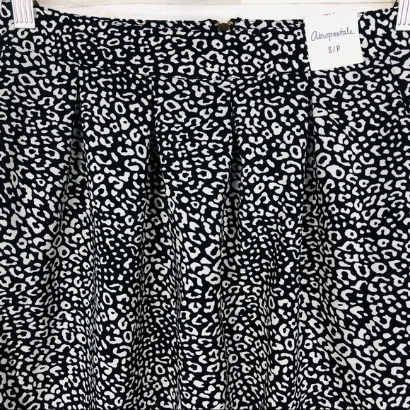 NWT Aeropostale Cheetah Mini Skirt Sz Small - Picture 2 of 7